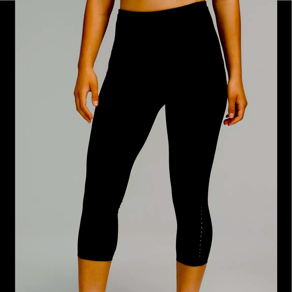 Lululemon Swift Speed Black HR Crop Legging 21”